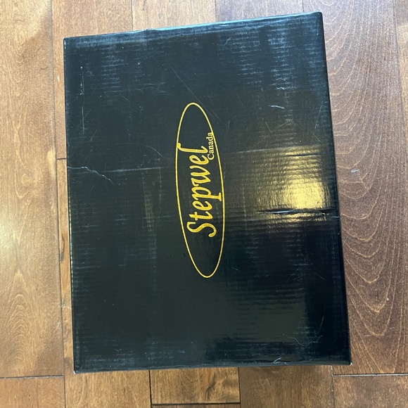 Stepwel Ankle Boots -EUC - Picture 7 of 8